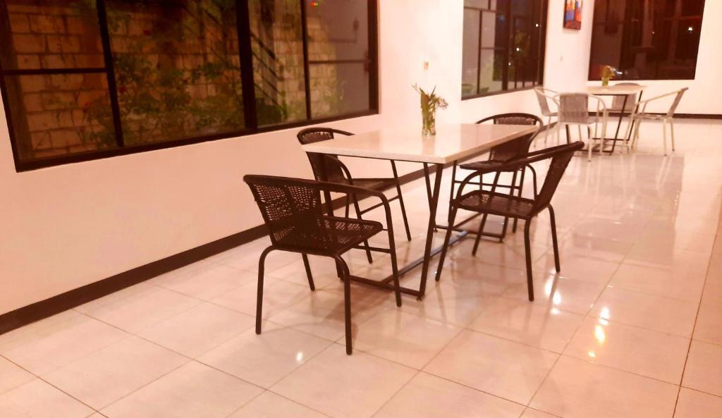 Cozy Stay Kupang Kupang  Extérieur photo