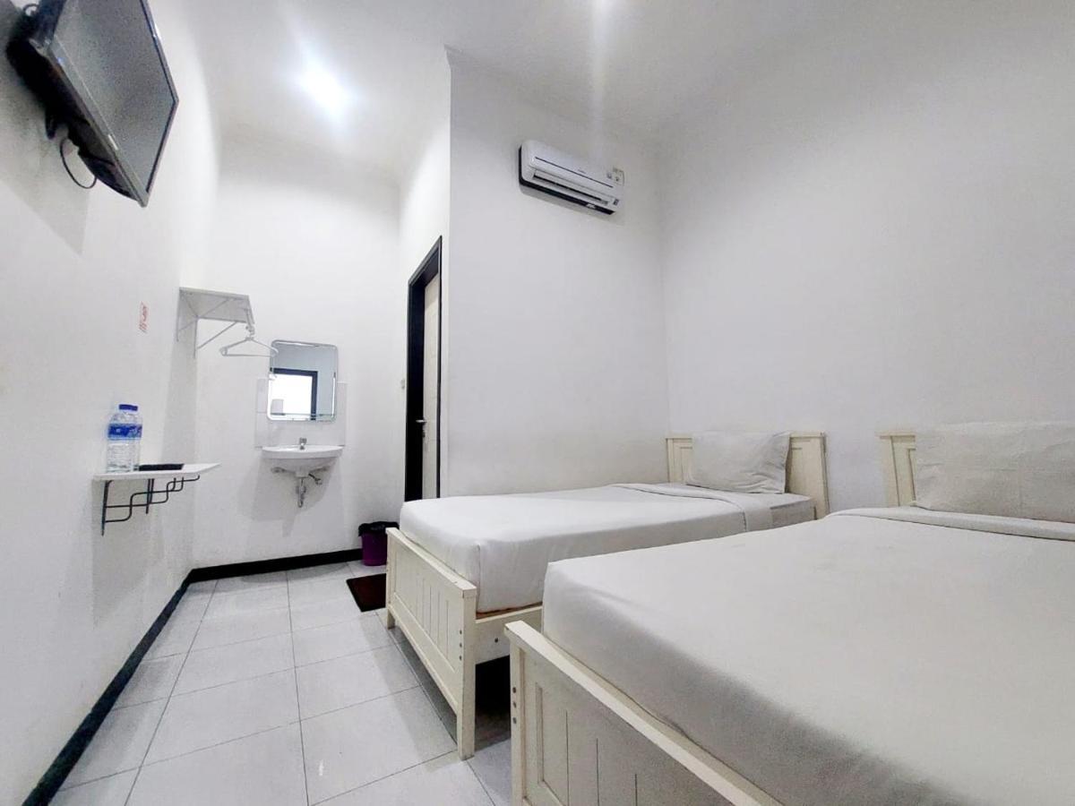Cozy Stay Kupang Kupang  Extérieur photo